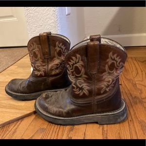 ARIAT Shortie Boots
